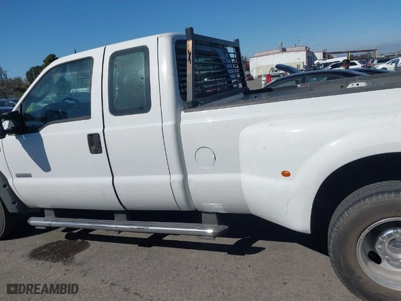 2007 Ford Super Duty F-250 XL with VIN 1FTSX20P77EA67625, listed as a IAAI auction lot 41666904 with 232,474 mi miles. Bid and sale history available at carsss.com. Image 14.