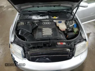 2002 Audi A6 z VIN WAUML64B42N115811, wystawiony jako Copart lot #53707795 z przebiegiem 200 257 mil mil oraz Szkoda całkowita • Salvage title. Historia ofert i sprzedaży dostępna na DreamBid. Obrazek 11.