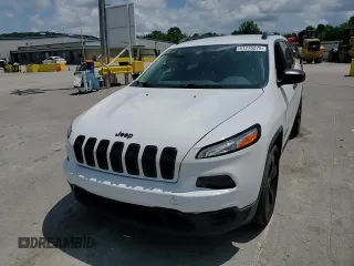 2017 Jeep Cherokee Altitude z VIN 1C4PJLAS3HW541226, wystawiony jako Copart lot #61276275 z przebiegiem 117 934 mil mil oraz Szkoda całkowita • Salvage title. Historia ofert i sprzedaży dostępna na DreamBid. Obrazek 13.