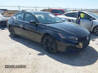 2023 Nissan Altima SR z VIN 1N4BL4CV0PN364372, wystawiony jako IAAI lot #41840282 z przebiegiem 64 049 mil mil oraz . Historia ofert i sprzedaży dostępna na DreamBid. Obrazek 1.
