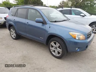 2007 Toyota RAV4 Sport с VIN JTMBK32V676018684, выставлен на аукционе IAAI как лот 42420656 с пробегом 201 824 миль миль и . История ставок и продаж доступна на DreamBid. Изображение 1.