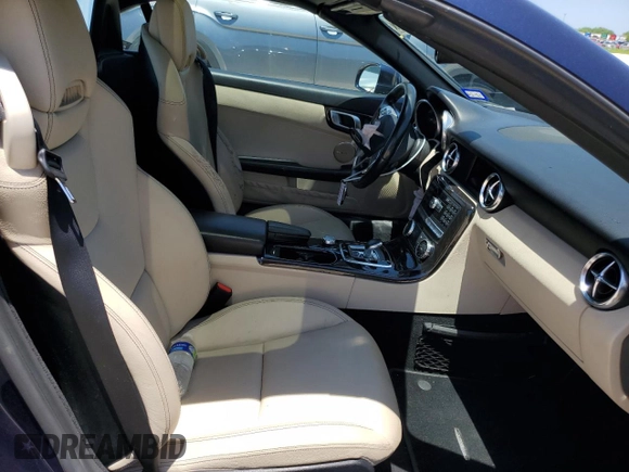2016 Mercedes-Benz SLK 300 z VIN WDDPK3JA8GF122653, wystawiony jako Copart lot #54557764 z przebiegiem Nie podano mil oraz . Historia ofert i sprzedaży dostępna na DreamBid. Obrazek 10.