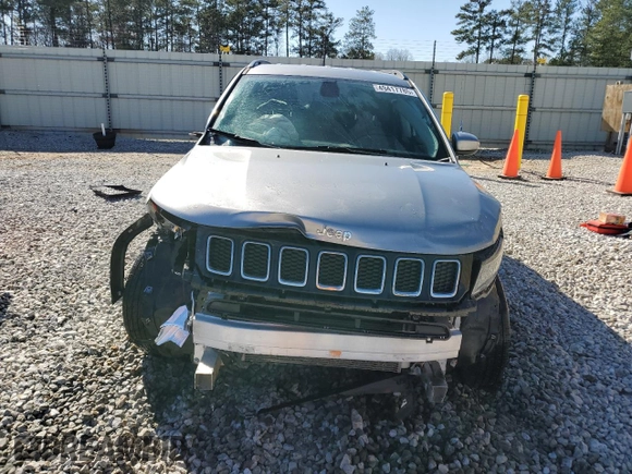 2020 Jeep Compass Latitude with VIN 3C4NJDBB0LT164557, listed as a Copart auction lot 49417785 with 25,540 mi miles and Salvage Title. Bid and sale history available at carsss.com. Image 5.