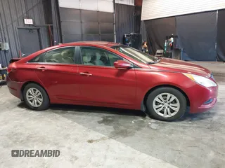 2012 Hyundai Sonata GLS z VIN 5NPEB4AC1CH501910, wystawiony jako IAAI lot #42285011 z przebiegiem 178 600 mil mil oraz . Historia ofert i sprzedaży dostępna na DreamBid. Obrazek 13.