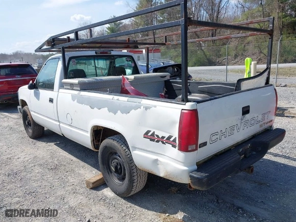 1995 Chevrolet C/K 1500 with VIN 1GCEK14Z6SZ123069, listed as a IAAI auction lot 41900593 with 130,244 mi miles. Bid and sale history available at carsss.com. Image 3.