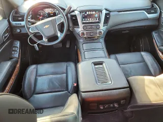 2019 Chevrolet Suburban LT with VIN 1GNSCJKC3KR129739, listed as a Copart auction lot 62377465 with 105,771 mi miles and Salvage title. Bid and sale history available at DreamBid. Image 8.