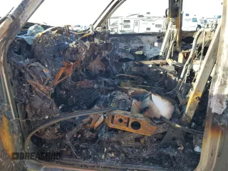 2003 GMC Sierra 2500HD SLE z VIN 1GTHK29U33E101443, wystawiony jako Copart lot #43311685 z przebiegiem Nie podano mil oraz Nie do naprawy • Non repairable. Historia ofert i sprzedaży dostępna na DreamBid. Obrazek 7.