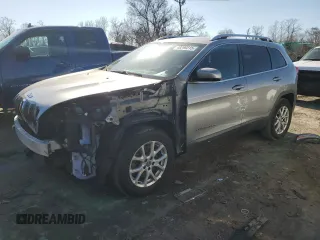 2016 Jeep Cherokee Latitude with VIN 1C4PJMCS1GW310942, listed as a Copart auction lot 48209315 with 153,448 mi miles and Salvage Title. Bid and sale history available at carsss.com. Image 1.