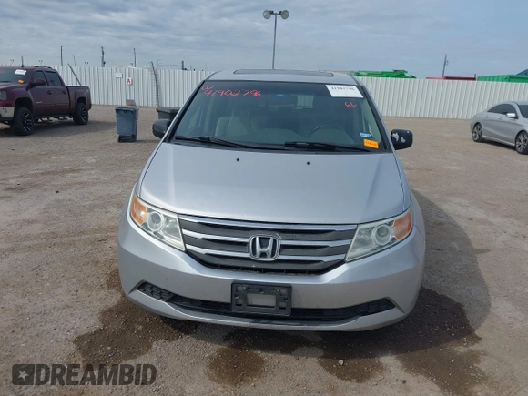 2013 Honda Odyssey EX-L with VIN 5FNRL5H69DB022042, listed as a IAAI auction lot 41902796 with 178,198 mi miles and . Bid and sale history available at carsss.com. Image 6.