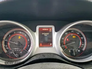 2015 Dodge Journey SE z VIN 3C4PDCAB5FT659370, wystawiony jako Copart lot #60314995 z przebiegiem 197 230 mil mil oraz Czysty tytuł • Clean title. Historia ofert i sprzedaży dostępna na DreamBid. Obrazek 9.