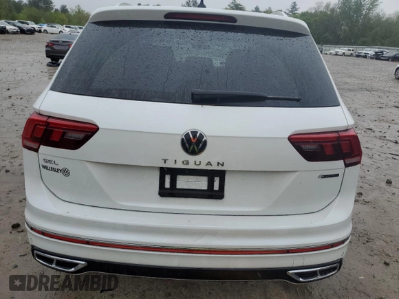 2024 Volkswagen Tiguan SEL R-Line с VIN 3VV4B7AXXRM177585, выставлен на аукционе Copart как лот 56230755 с пробегом 4 259 миль миль и Списание • Salvage title. История ставок и продаж доступна на DreamBid. Изображение 6.