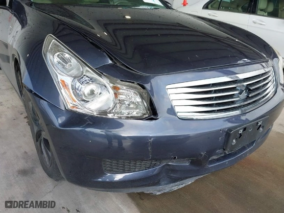 2009 Infiniti G37 Sedan Journey with VIN JNKCV61E79M310436, listed as a IAAI auction lot 40697588 with 175,406 mi miles. Bid and sale history available at carsss.com. Image 17.