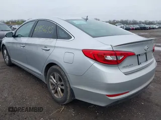 2016 Hyundai Sonata SE z VIN 5NPE24AF2GH392177, wystawiony jako IAAI lot #41956695 z przebiegiem 108 840 mil mil oraz . Historia ofert i sprzedaży dostępna na DreamBid. Obrazek 3.