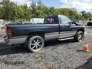 1994 Dodge 1500 z VIN 3B7HC16Y5RM530651, wystawiony jako Copart lot #74453654 z przebiegiem 83 562 mil mil oraz Szkoda całkowita • Salvage title. Historia ofert i sprzedaży dostępna na DreamBid. Obrazek 3.