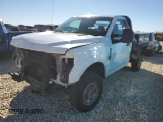 2018 Ford Super Duty F-250 SRW XL with VIN 1FDBF2B60JEC06830, listed as a Copart auction lot 84163034 with 123,540 mi miles and Salvage Title. Bid and sale history available at carsss.com. Image 1.