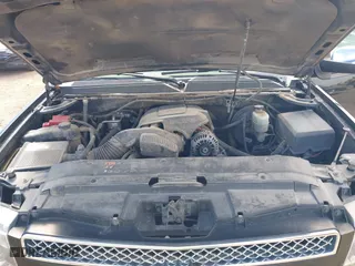 2013 Chevrolet Avalanche LT with VIN 3GNTKFE70DG297831, listed as a IAAI auction lot 41709367 with 107,811 mi miles. Bid and sale history available at carsss.com. Image 10.