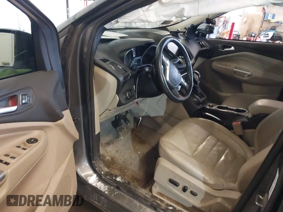 2014 Ford Escape Titanium with VIN 1FMCU9J93EUB95638, listed as a IAAI auction lot 41481089 with 182,258 mi miles. Bid and sale history available at carsss.com. Image 5.