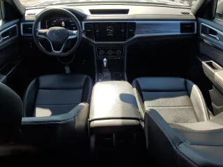 2022 Volkswagen Atlas SE z VIN 1V2HE2CA7NC213195, wystawiony jako Copart lot #50336425 z przebiegiem 113 293 mil mil oraz Szkoda całkowita • Salvage title. Historia ofert i sprzedaży dostępna na DreamBid. Obrazek 8.