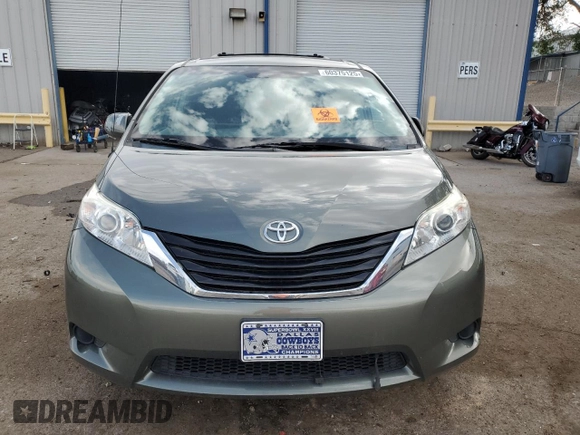 2014 Toyota Sienna LE with VIN 5TDJK3DC4ES085384, listed as a Copart auction lot 60375125 with 81,696 mi miles and Salvage title. Bid and sale history available at DreamBid. Image 5.