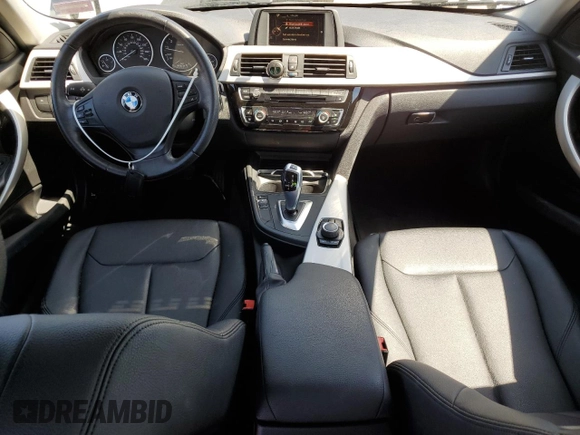 2016 BMW 3 Series 320i xDrive z VIN WBA8E5G5XGNT93776, wystawiony jako Copart lot #54050865 z przebiegiem 119 189 mil mil oraz Szkoda całkowita • Salvage title. Historia ofert i sprzedaży dostępna na DreamBid. Obrazek 8.