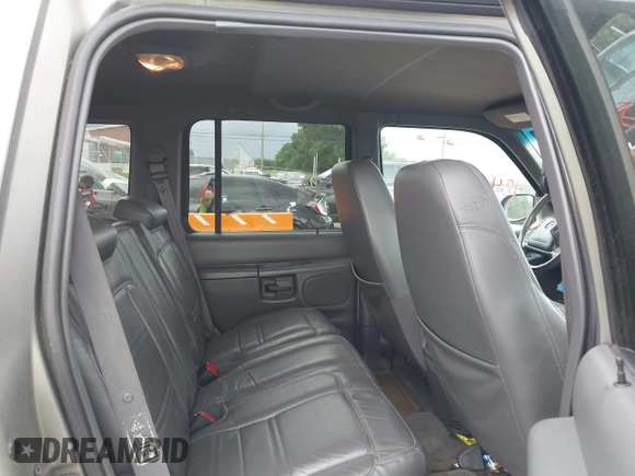 1999 Mercury Mountaineer with VIN 4M2DU55P4XUJ17716, listed as a IAAI auction lot 42488248 with 317,477 mi miles and . Bid and sale history available at DreamBid. Image 8.