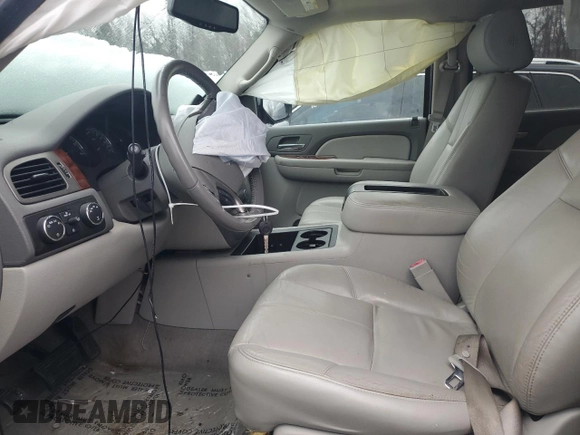 2009 GMC Yukon SLT w/4SA with VIN 1GKFK330X9R207168, listed as a Copart auction lot 85997244 with 123,227 mi miles and Salvage Title. Bid and sale history available at carsss.com. Image 7.