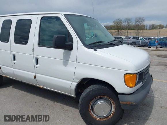 2004 Ford Econoline Cargo with VIN 1FTNE24W84HB38152, listed as a IAAI auction lot 42090193 with 102,357 mi miles. Bid and sale history available at carsss.com. Image 6.
