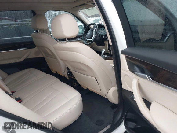 2016 BMW X5 sDrive35i with VIN 5UXKR2C56G0R69814, listed as a IAAI auction lot 41088279 with 81,219 mi miles. Bid and sale history available at carsss.com. Image 8.