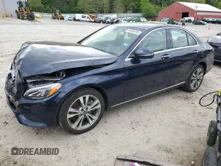 2018 Mercedes-Benz C 300 z VIN WDDWF4KB1JR355924, wystawiony jako Copart lot #56460995 z przebiegiem 46 485 mil mil oraz Szkoda całkowita • Salvage title. Historia ofert i sprzedaży dostępna na DreamBid. Obrazek 1.