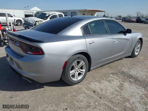 2017 Dodge Charger SE with VIN 2C3CDXBGXHH541198, listed as a IAAI auction lot 41831091 with 141,669 mi miles. Bid and sale history available at carsss.com. Image 4.