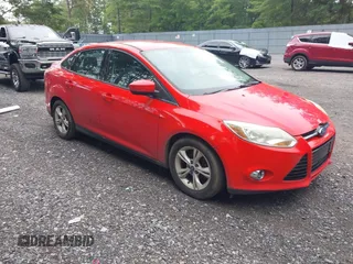2012 Ford Focus SE z VIN 1FAHP3F22CL286953, wystawiony jako IAAI lot #42519339 z przebiegiem 170 688 mil mil oraz . Historia ofert i sprzedaży dostępna na DreamBid. Obrazek 1.