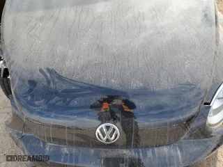 2019 Volkswagen Beetle S with VIN 3VWFD7AT4KM709088, listed as a Copart auction lot 41539035 with 0 mi miles and Salvage Title. Bid and sale history available at carsss.com. Image 12.