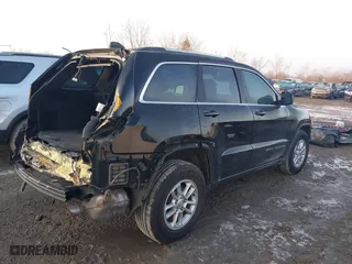 2018 Jeep Grand Cherokee Altitude with VIN 1C4RJFAG7JC449128, listed as a IAAI auction lot 38437164 with 91,504 mi miles. Bid and sale history available at carsss.com. Image 4.