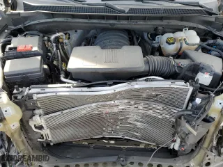 2022 Chevrolet Suburban Z71 with VIN 1GNSKDKD8NR103512, listed as a Copart auction lot 82299534 with 50,185 mi miles and Salvage Title. Bid and sale history available at carsss.com. Image 12.