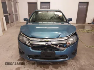 2010 Ford Fusion SE z VIN 3FAHP0HA6AR417044, wystawiony jako IAAI lot #42129980 z przebiegiem 200 595 mil mil oraz . Historia ofert i sprzedaży dostępna na DreamBid. Obrazek 12.