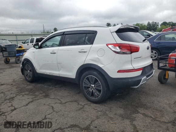 2015 Kia Sportage EX with VIN KNDPCCAC9F7692369, listed as a Copart auction lot 58847895 with 250,000 mi miles and Salvage title. Bid and sale history available at DreamBid. Image 2.