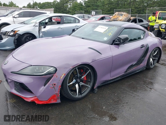 2021 Toyota Supra 3.0 z VIN WZ1DB0C03MW040150, wystawiony jako IAAI lot #42704929 z przebiegiem 15 076 mil mil oraz . Historia ofert i sprzedaży dostępna na DreamBid. Obrazek 2.