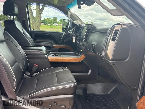 2017 Chevrolet Silverado 3500HD High Country with VIN 1GC4K1EY9HF160774, listed as a Copart auction lot 58665585 with 388,613 mi miles and Clean title. Bid and sale history available at DreamBid. Image 5.