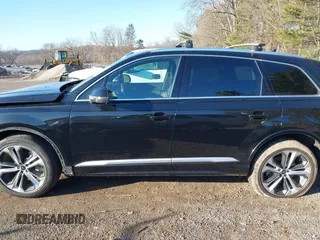 2022 Audi Q7 Premium Plus with VIN WA1LXBF74ND017516, listed as a IAAI auction lot 41814246 with 40,533 mi miles and . Bid and sale history available at DreamBid. Image 15.