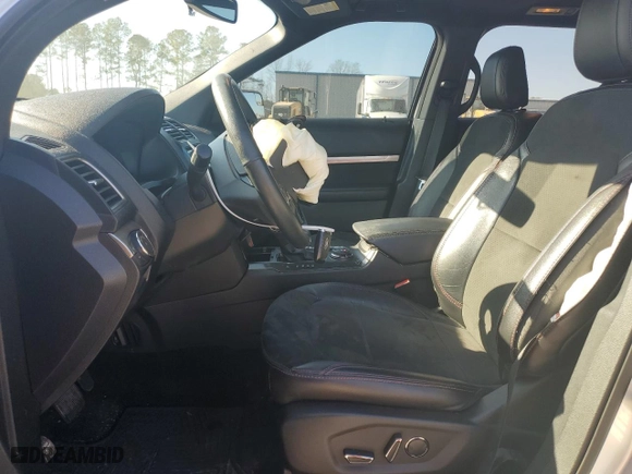 2018 Ford Explorer XLT with VIN 1FM5K8D80JGA50741, listed as a Copart auction lot 43373655 with 88,330 mi miles and Salvage Title. Bid and sale history available at carsss.com. Image 7.