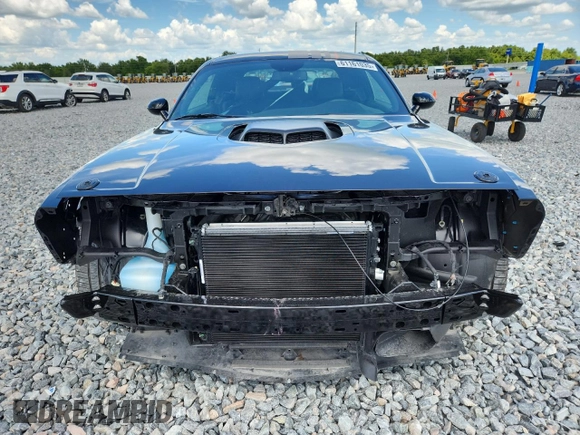 2023 Dodge Challenger R/T Scat Pack Widebody z VIN 2C3CDZFJ3PH596415, wystawiony jako Copart lot #61161035 z przebiegiem 10 317 mil mil oraz Szkoda całkowita • Salvage title. Historia ofert i sprzedaży dostępna na DreamBid. Obrazek 5.