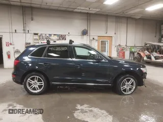 2014 Audi Q5 Premium Plus z VIN WA1CMAFP8EA053049, wystawiony jako IAAI lot #41625310 z przebiegiem 122 678 mil mil oraz . Historia ofert i sprzedaży dostępna na DreamBid. Obrazek 14.