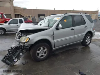 2001 Mercedes-Benz M-Class with VIN 4JGAB54E61A237617, listed as a IAAI auction lot 41788348 with 178,752 mi miles. Bid and sale history available at carsss.com. Image 2.