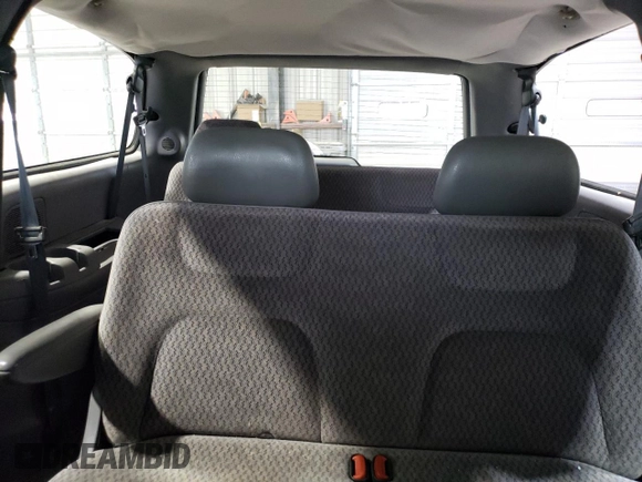 1998 Dodge Grand Caravan with VIN 2B4GP243XWR737079, listed as a Copart auction lot 51076275 with 235,753 mi miles and Salvage Title. Bid and sale history available at DreamBid. Image 10.