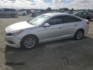 2015 Hyundai Sonata SE z VIN 5NPE24AF5FH003983, wystawiony jako Copart lot #56760595 z przebiegiem 141 828 mil mil oraz Szkoda całkowita • Salvage title. Historia ofert i sprzedaży dostępna na DreamBid. Obrazek 1.