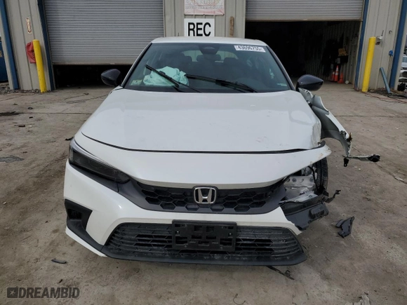 2024 Honda Civic Hatchback Sport with VIN 19XFL2H8XRE000499, listed as a Copart auction lot 43696755 with 0 mi miles and Salvage Title. Bid and sale history available at carsss.com. Image 5.