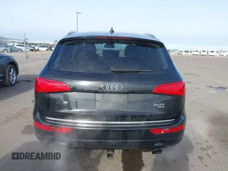 2015 Audi Q5 Premium with VIN WA1CFAFP1FA030479, listed as a IAAI auction lot 40957493 with 103,805 mi miles. Bid and sale history available at carsss.com. Image 16.