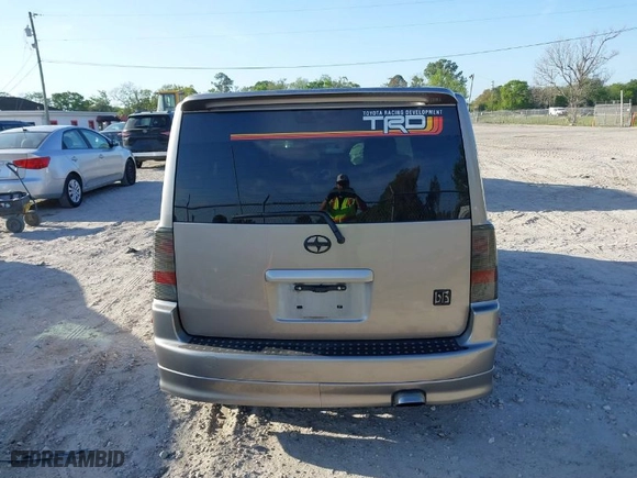 2004 Scion xB with VIN JTLKT324740148433, listed as a IAAI auction lot 41786677 with NaN miles. Bid and sale history available at carsss.com. Image 16.