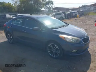 2014 Kia Forte EX with VIN KNAFZ4A81E5155465, listed as a IAAI auction lot 40162752 with 159,502 mi miles. Bid and sale history available at carsss.com. Image 1.