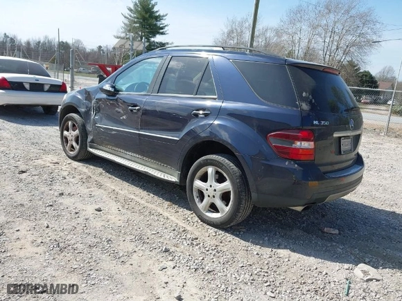 2008 Mercedes-Benz M-Class 3.5L with VIN 4JGBB86E78A389791, listed as a IAAI auction lot 41719293 with 107,489 mi miles. Bid and sale history available at carsss.com. Image 3.